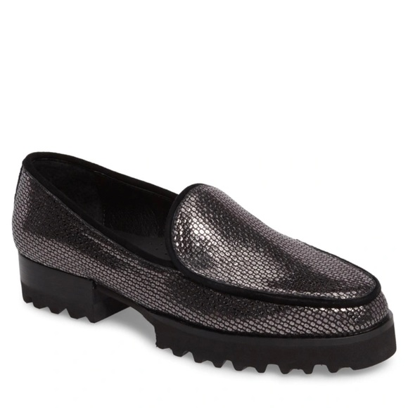 EUC Donald J. Pliner Elen Loafer, Size 8M - Picture 2 of 10